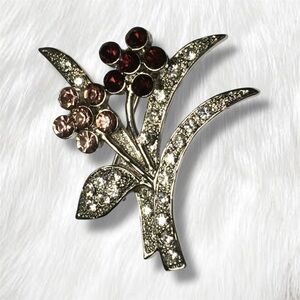 🔴 3 FOR $20 Vintage Flower Brooch